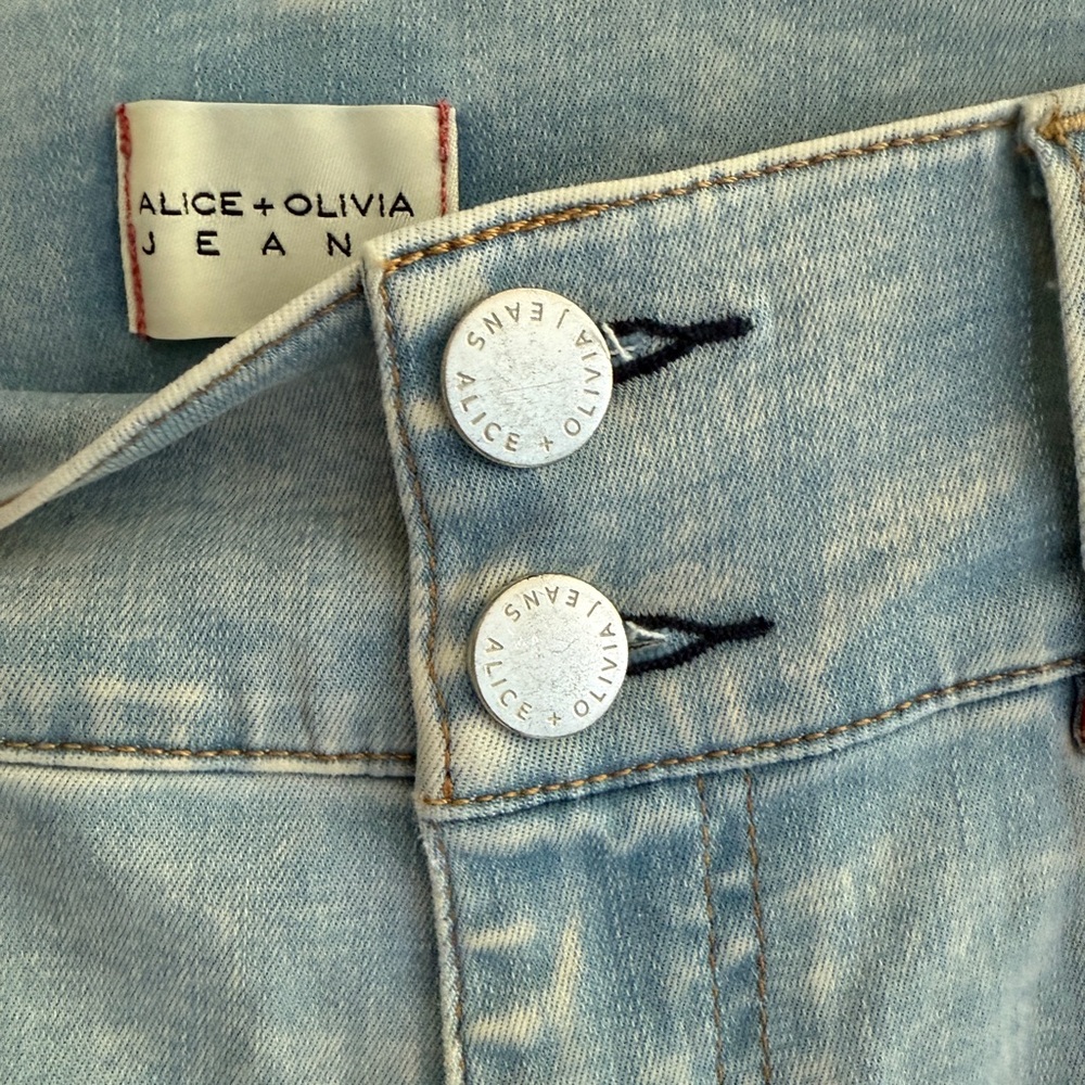 Alice + Olivia Beautiful Seamed Wide-leg Jeans - Picture 7 of 17